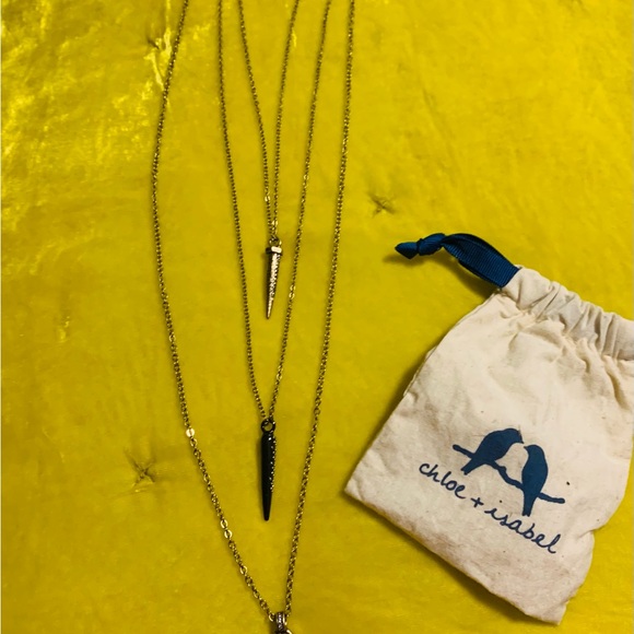 Chloe & Isabel arrow necklace - Picture 4 of 5